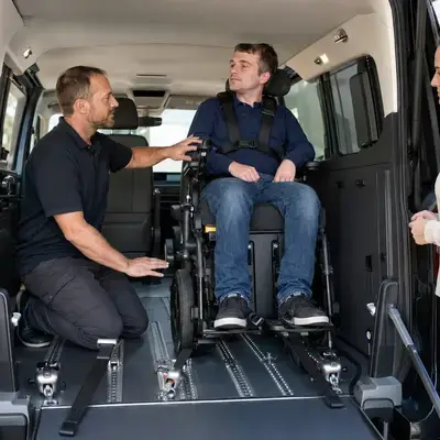 Un transporte que respeta el ritmo y la fragilidad del paciente